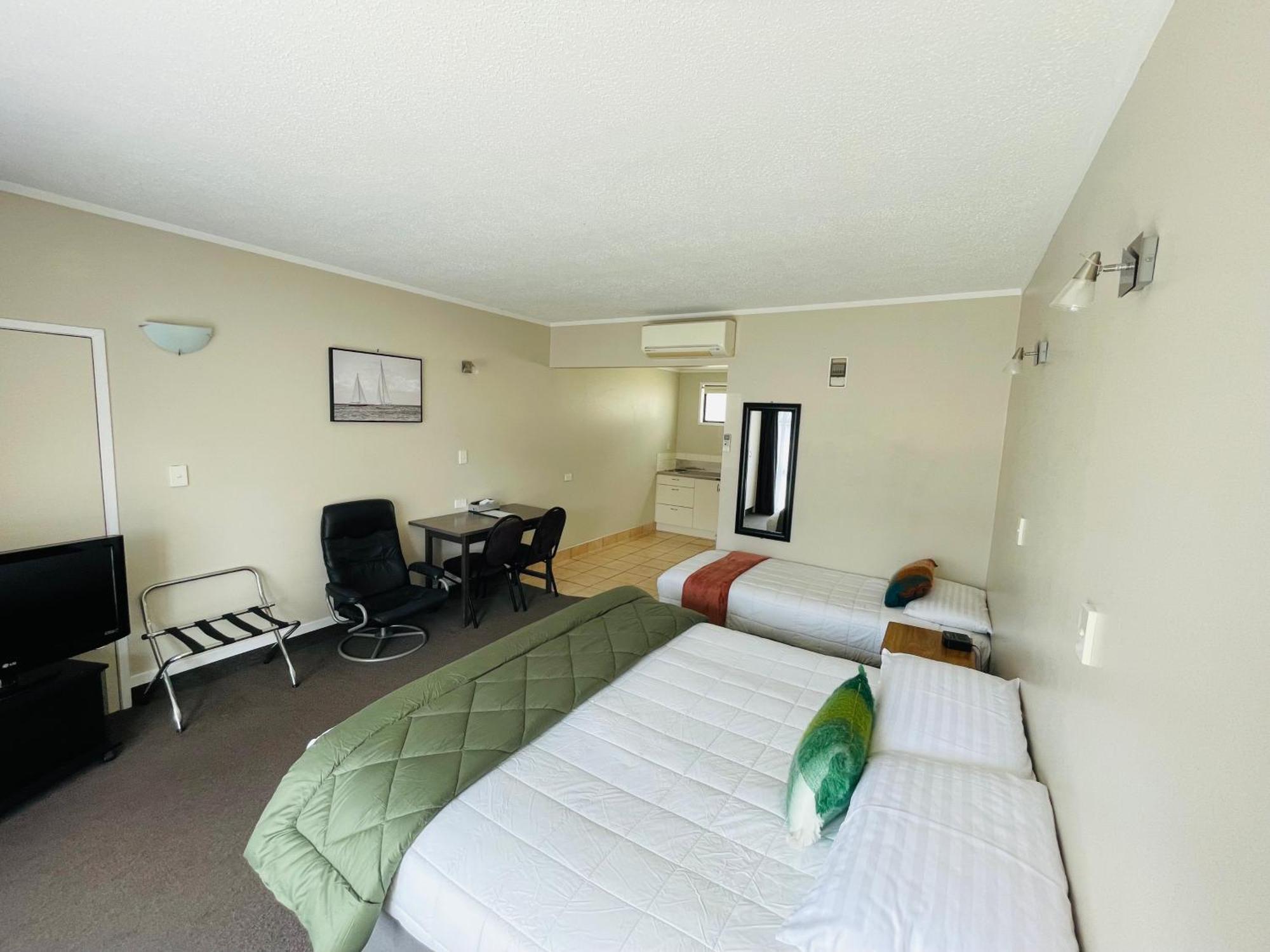 Kauri Court Motel Palmerston North Kültér fotó